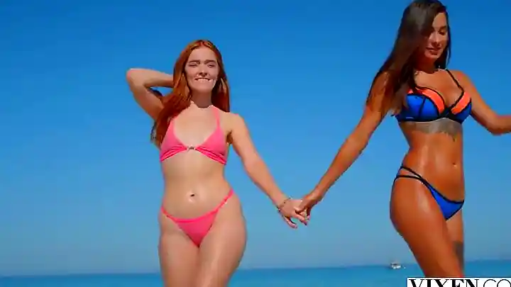 Liya Silver and Jia Lissa like to have casual threesomes next to the swimming pool
