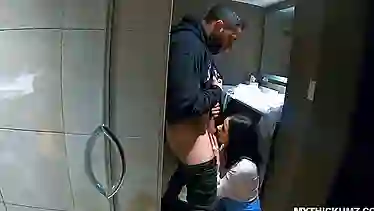 Pawg thickumz Violet Rain gagging on strangers cock