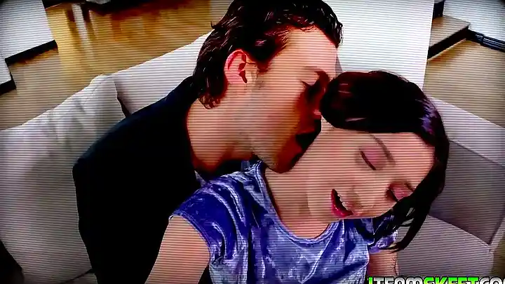 Luna Daniels calls her sugar daddy for some hot fuck