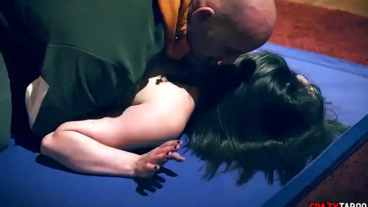 Bratty hollywood actress loses sex bet with stuntman