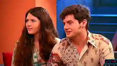 Sextape of young couple stuck in the 70s