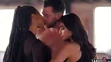 Emily Willis and Kira Noir threesome sex