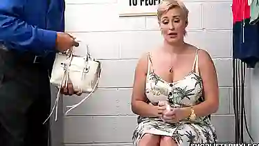 Voluptuous thief Ryan Keely cant resist sex