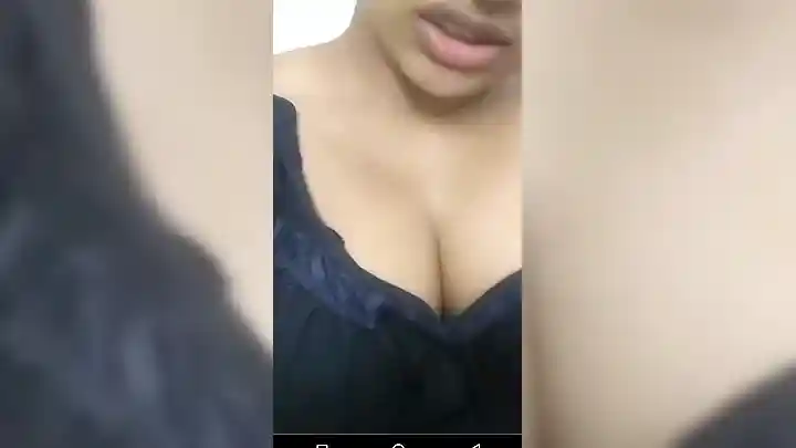indian hot milf showing her sexy body on live