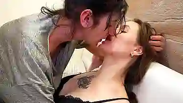Chole & Salma's steamy homemade lesbian kissing video