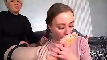 Kinky mature MILF indulges in foot fetish BDSM with squirting lesbian partner