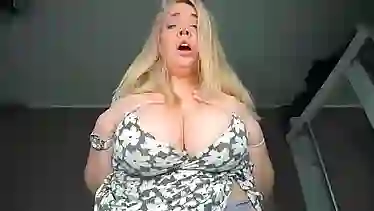 Watch this busty housewife get her tight asshole pounded hard in homemade video