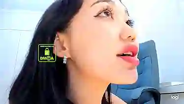 Lee Yoona-tongue gets down and dirty with her homemade Asian toys