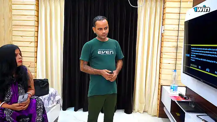 Beautiful Indian Girl Gets Fucked Mechanic