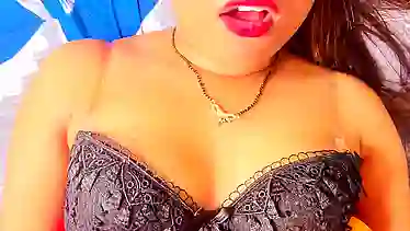 Mahi652288 gets her Indian desi bhabhi sex dream fulfilled by Dever sister-in-law