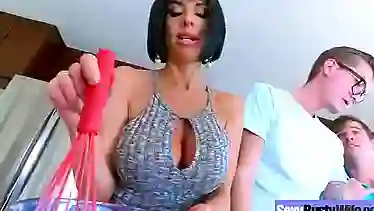Hot Action Sex Tape With Busty Nasty Wild Mature Lady (veronica avluv) vid-27