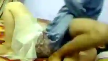المدام بتتناك من البواب