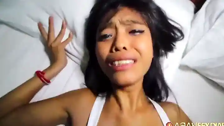 Asian Sex Diary - BWC impales really cute Asian babe