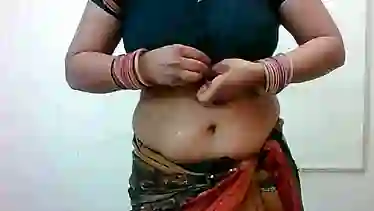 Sexy webcam aunty