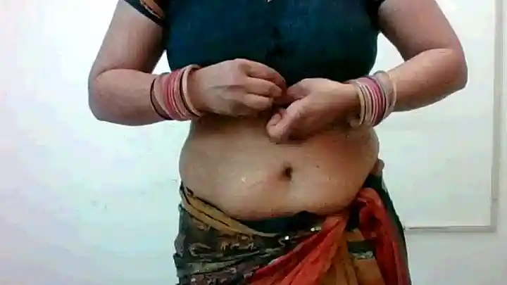 Sexy webcam aunty