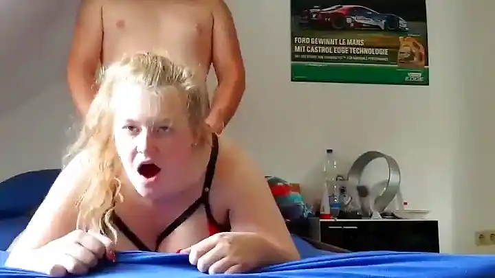 Heavy & Young BBW Bitch Shares Bed WIth New Roommate